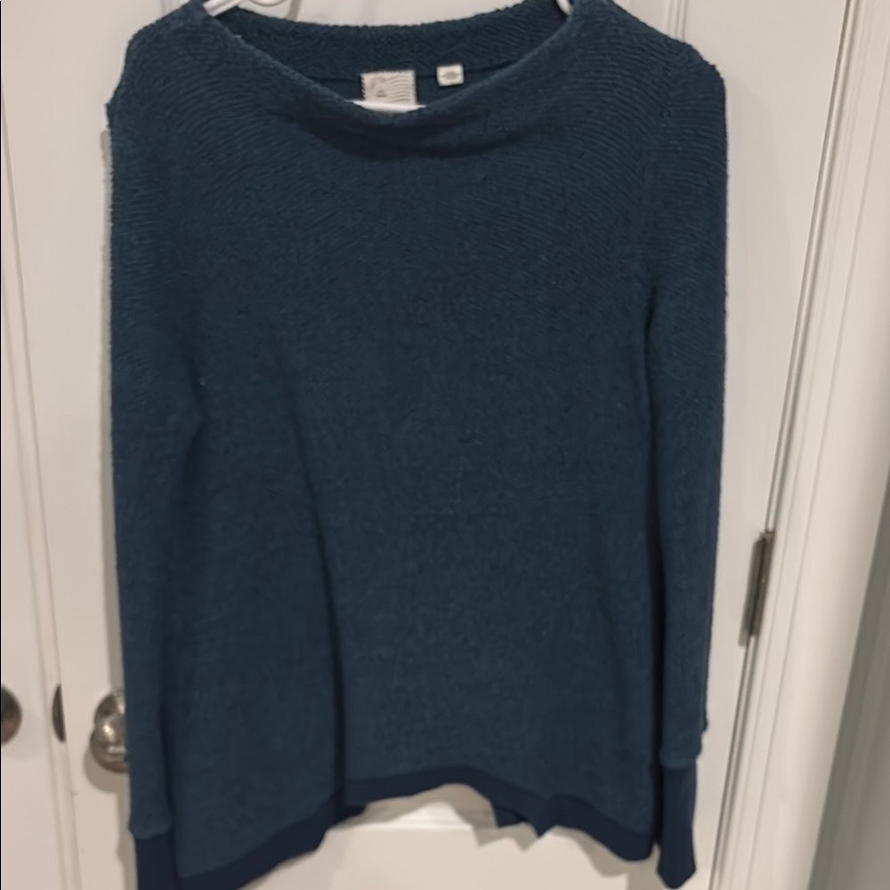 Women's Blue Sweater
